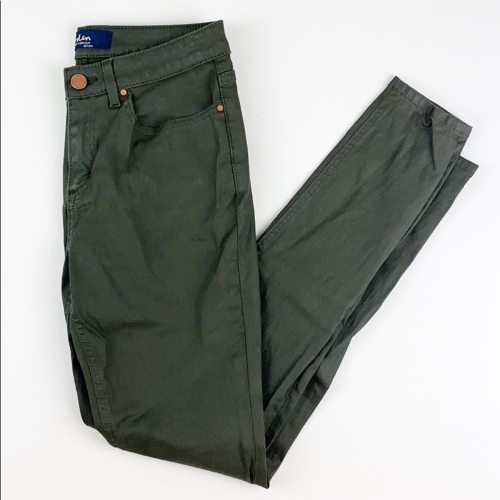 Boden The Mayfair Skinny in Green